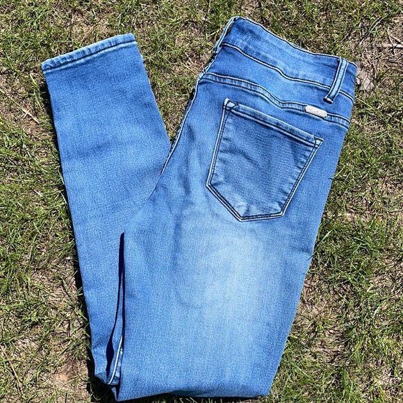 Woman’s Kancan jeans - Picture 2 of 4